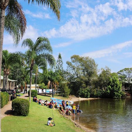 Maroochy Waterfront Motel Sunshine Coast Exterior photo