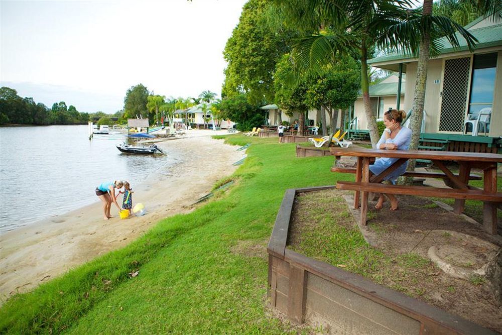 Maroochy Waterfront Motel Sunshine Coast Exterior photo