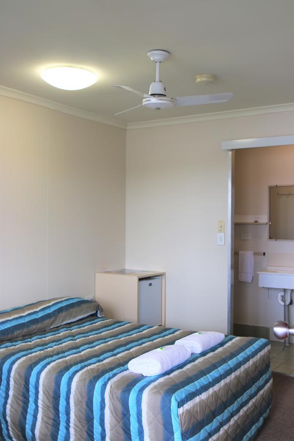 Maroochy Waterfront Motel Sunshine Coast Exterior photo